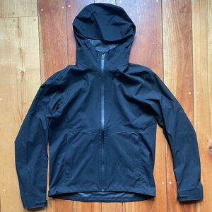 Uniqlo Men’s Jacket with Hood